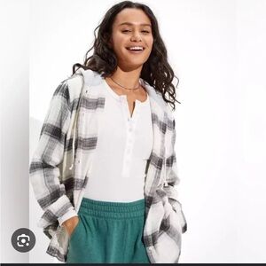 American Eagle Women's Cozy Cabin Oversized Flannel Hoodie NWT